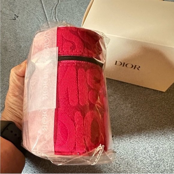 LIMITED EDITION Miss Dior Pink Vanity Case - Picture 6 of 15
